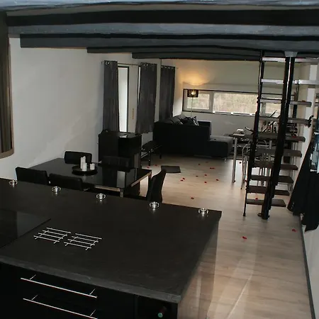 Duplex 4 Personnes Jacuzzi Stavelot