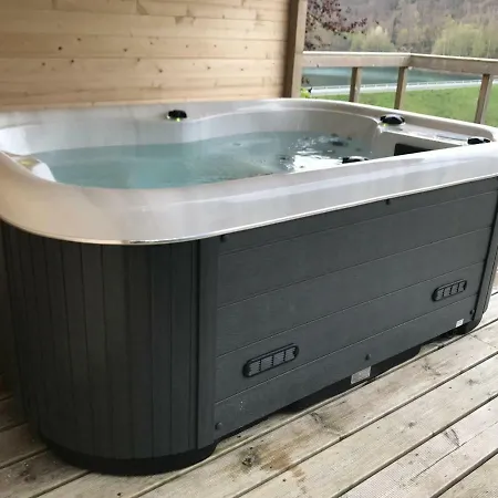 Apartment Duplex 4 Personnes Jacuzzi Stavelot