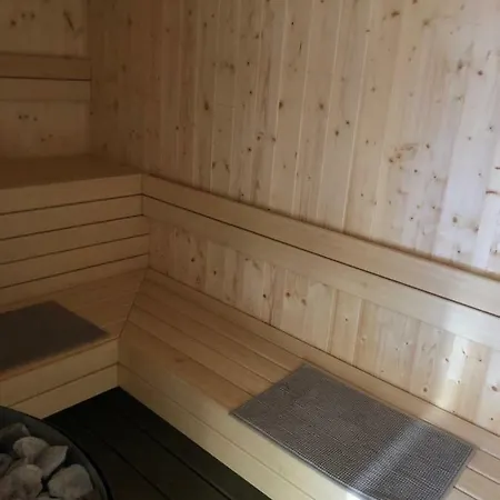 Duplex 4 Personnes Jacuzzi Apartment Stavelot